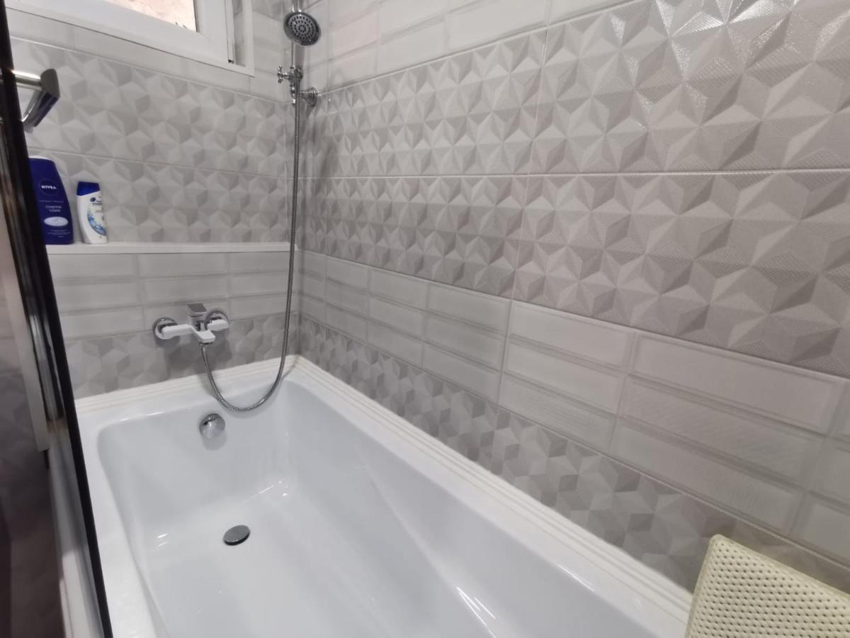 Apartament Regim Hotelier Deva Exterior photo