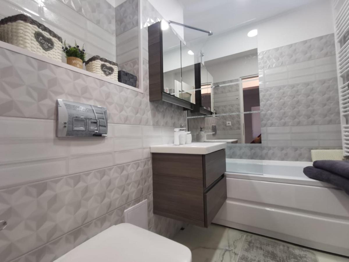Apartament Regim Hotelier Deva Exterior photo
